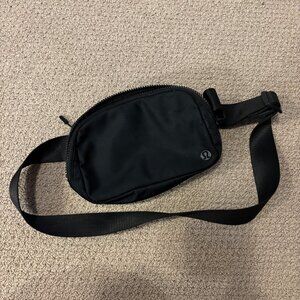 Lululemon Belt bag - 1L (small) size